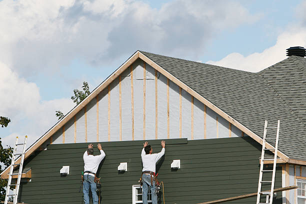 Professional Siding Repair technician working in Burnsville, NC
