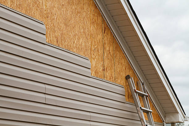 24/7 Emergency Siding Repair experts in Burnsville, NC